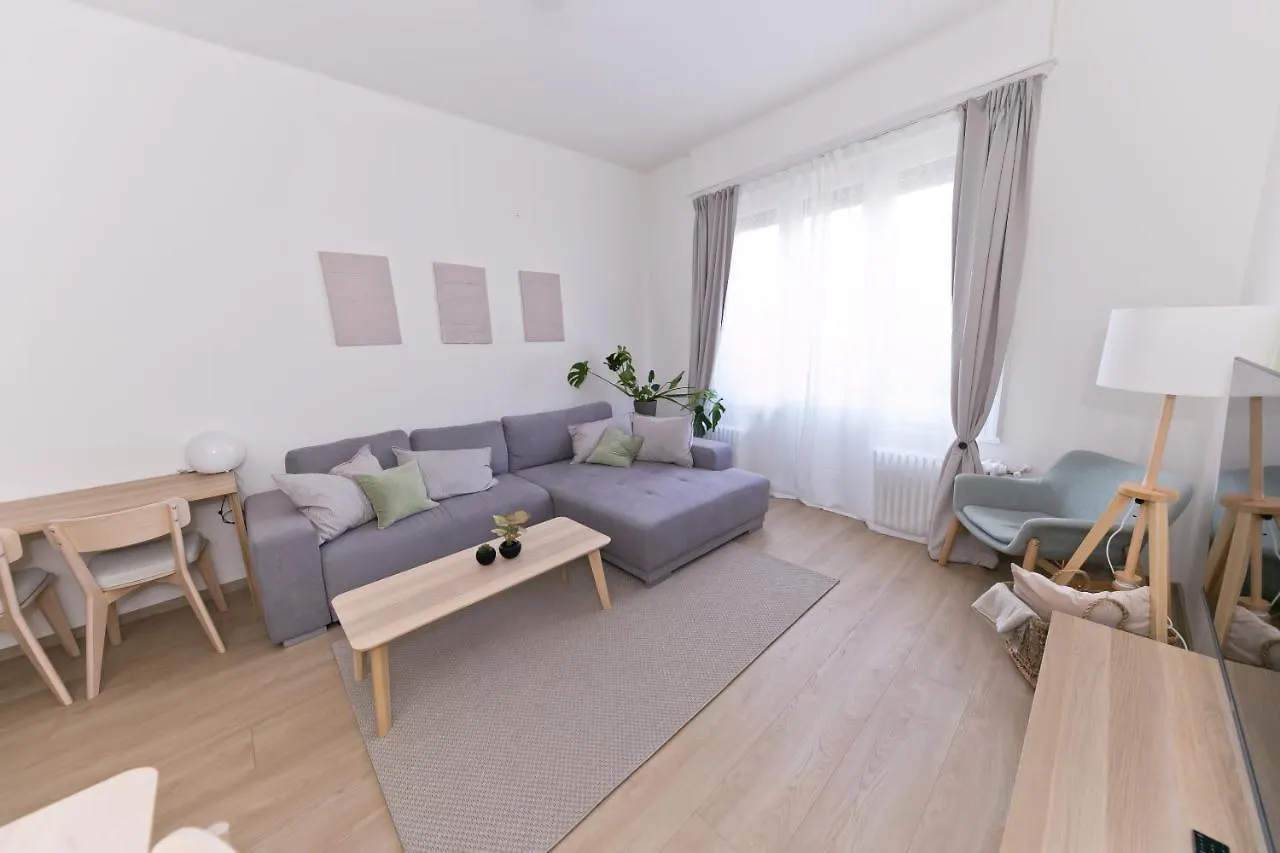 Madach Fox Apartment Budapest Hungary